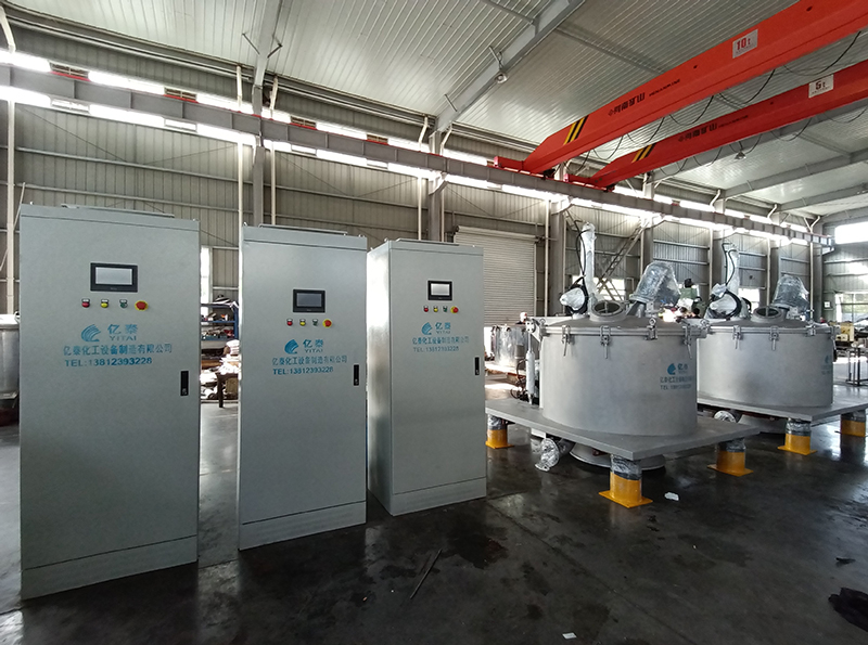 拉帶下卸料離心機